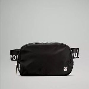 NWT Lululemon Everywhere Belt Bag **Wordmark**